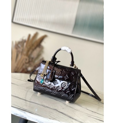 Lv Clunny mini handbag M27173 20x16x7cm