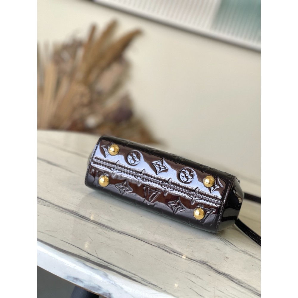 Lv Clunny mini handbag M27173 20x16x7cm Bags