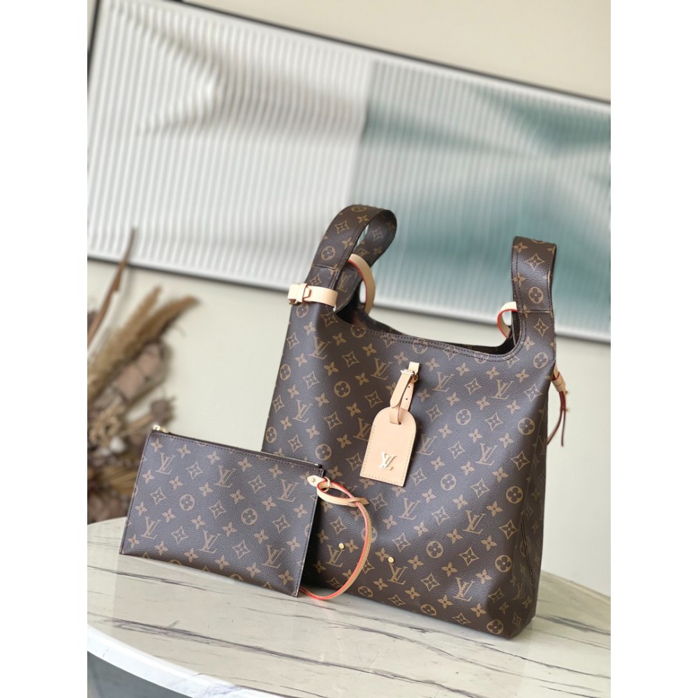 Lv Atlantis Gm bag 34 x 34 x 13.5 cm Bags