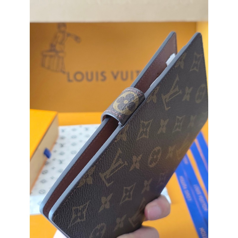 Lv Medium Ring Agenda Cover 14 x 18.5 x 3 cm Accesories