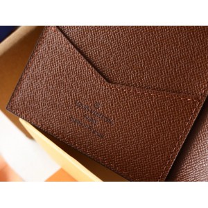 Louis Vuitton passport cover 10x14x2.5cm Accesories