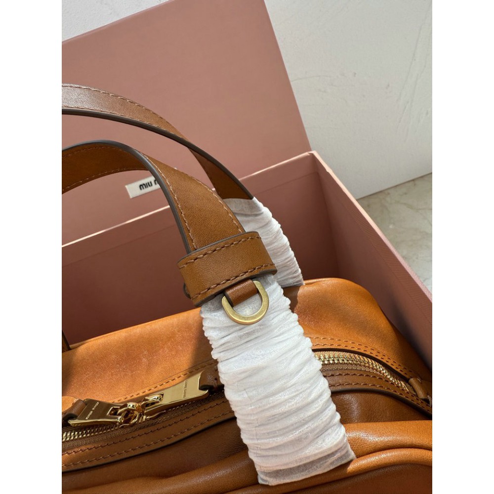 Miu Miu leather top handle bag 28x15x13cm Bags