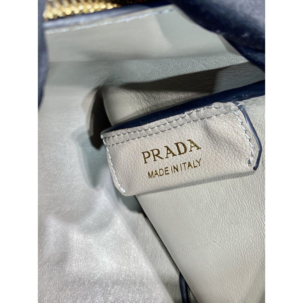 Prada Clay medium shoulder bag 28x18x11cm  Bags