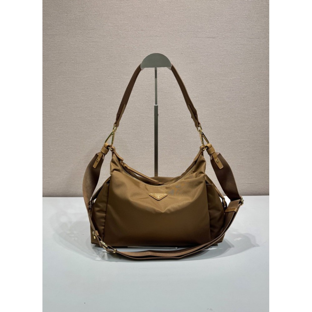 Prada handbag 32x22x11.5cm Bags