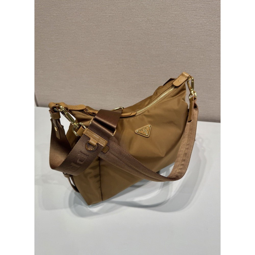 Prada handbag 32x22x11.5cm Bags