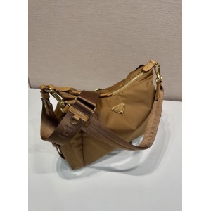 Prada handbag 32x22x11.5cm Bags