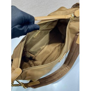 Prada handbag 32x22x11.5cm Bags