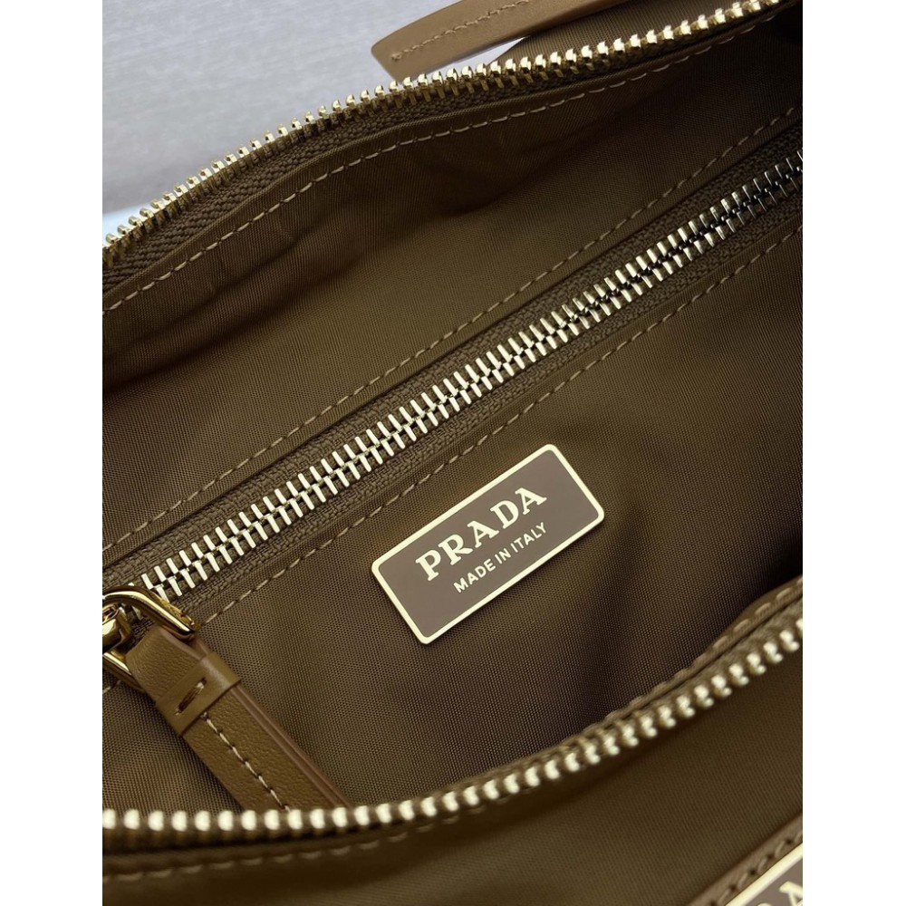 Prada handbag 32x22x11.5cm Bags