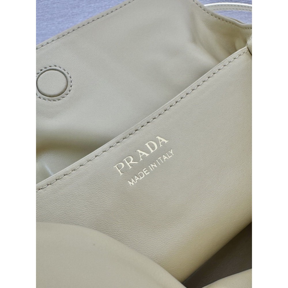 Prada Dada small shoulder bag 25x17.5x11.5cm  Bags