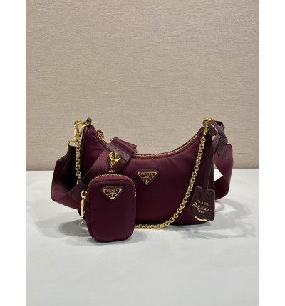 Prada Re-edition 2005 nylon 22x12x6 5cm