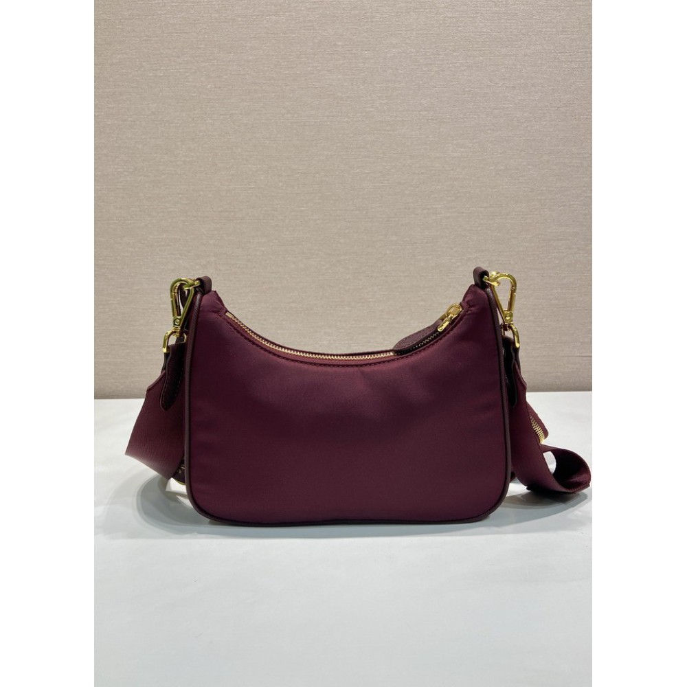 Prada Re-edition 2005 nylon 22x12x6 5cm Bags