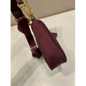 Prada Re-edition 2005 nylon 22x12x6 5cm Bags