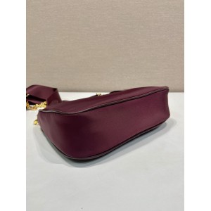 Prada Re-edition 2005 nylon 22x12x6 5cm Bags