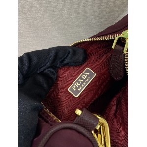 Prada Re-edition 2005 nylon 22x12x6 5cm Bags