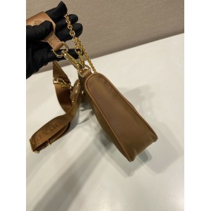 Prada Re-edition 2005 nylon 22x12x6 5cm Bags