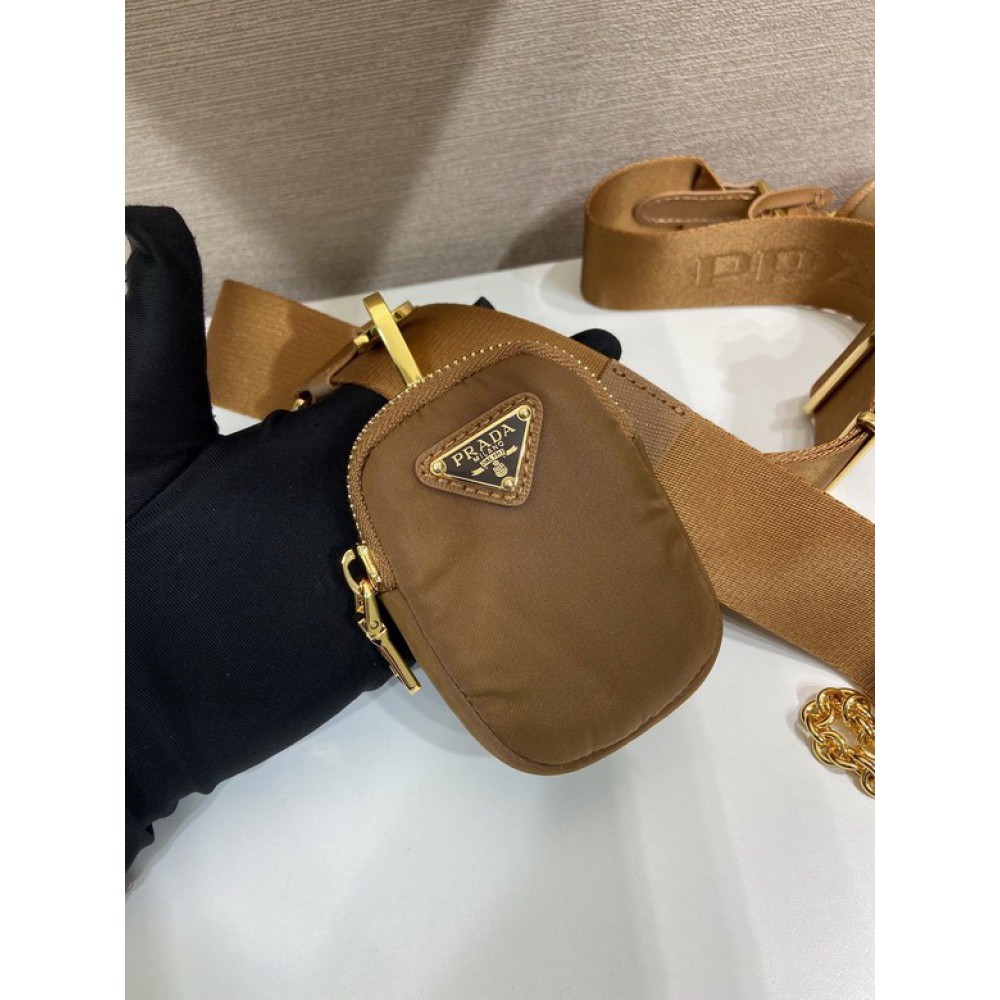 Prada Re-edition 2005 nylon 22x12x6 5cm Bags