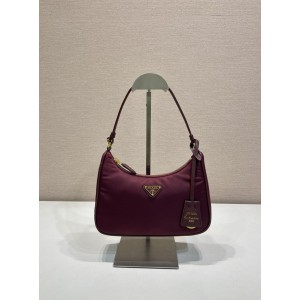 Prada Re-edition 2005 saffiano leather 23x17x6 5cm Bags
