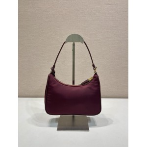 Prada Re-edition 2005 saffiano leather 23x17x6 5cm Bags