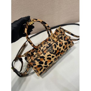Prada Bonnie small size 23.5x12.9cm leopard Bags