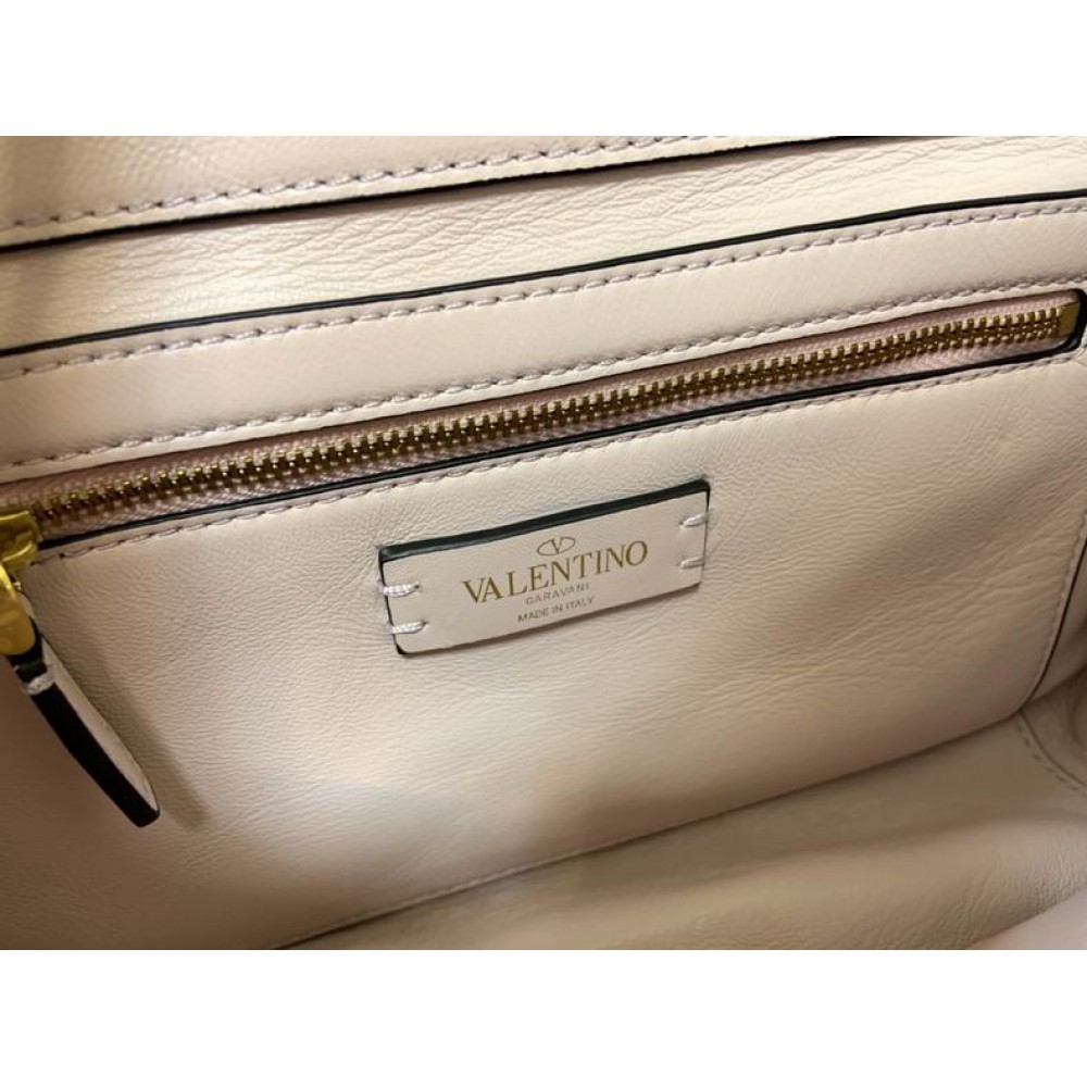 Valentino Roman stud bag 24x16cm  Bags