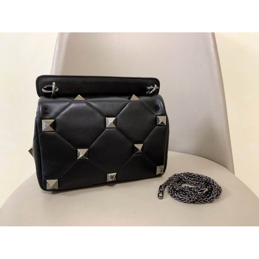 Valentino Roman stud bag 24x16cm  Bags