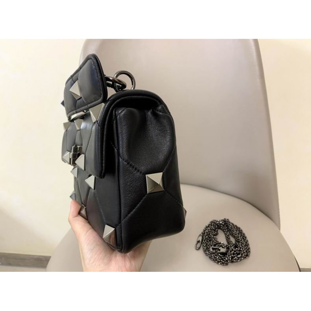 Valentino Roman stud bag 24x16cm  Bags