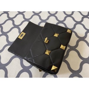 Valentino Roman stud bag 24x16cm  Bags