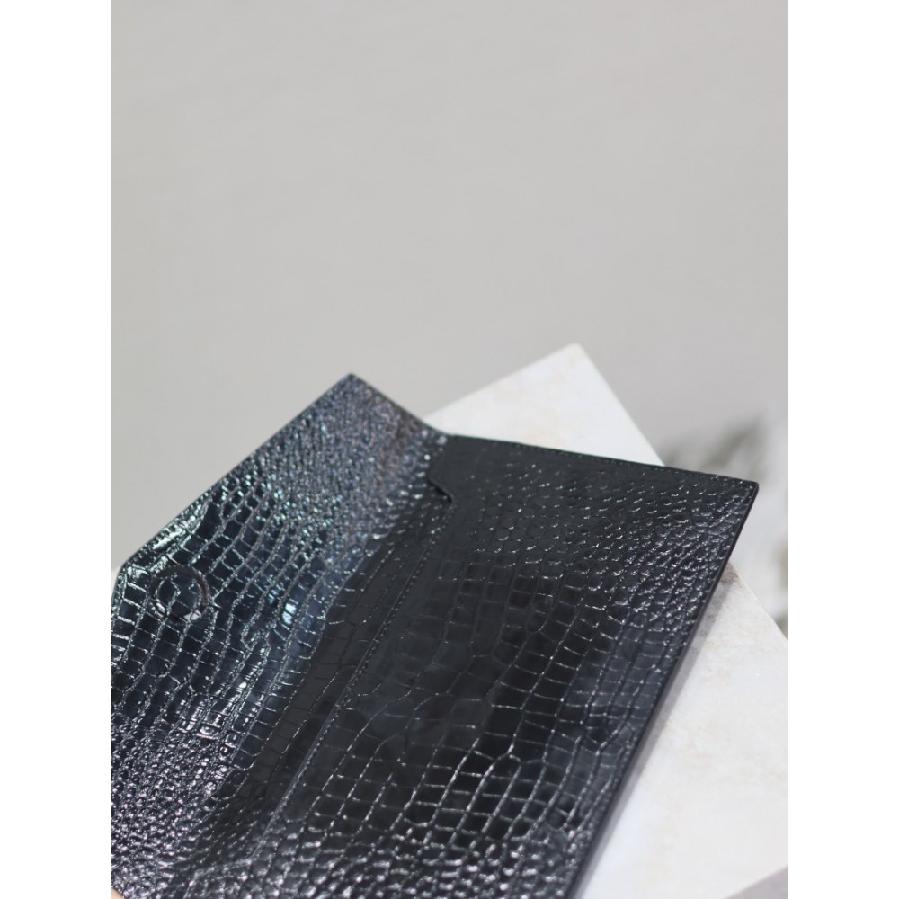 Ysl UPTOWN pouch in croc effect leather 27 x 16 x 2 CM