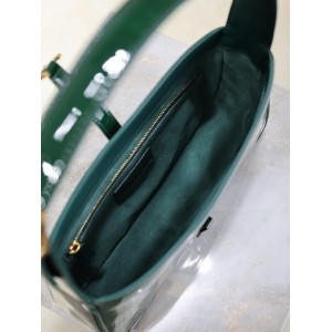 Ysl le 5 a 7 in pattent leather 23 x 16 x 6.5 CM Bags