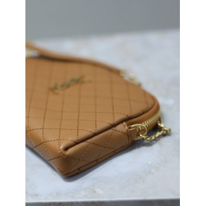 Ysl Gaby zipped pouch in quilted patent leather 19 x 11 x 3 cm Bags