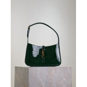 Ysl le 5 a 7 in pattent leather 23 x 16 x 6.5 CM Bags