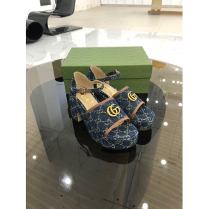 Gucci platforms mules 6.5 Shoes