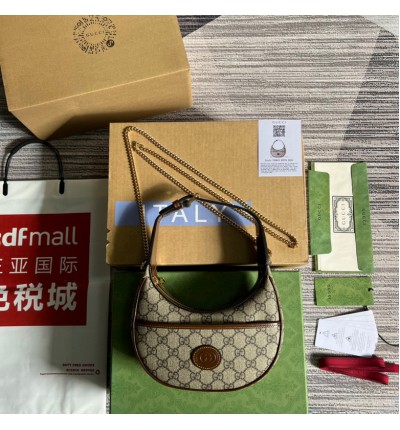 GUCCI HALF-MOON-SHAPED MINI BAG WITH INTERLOCKING G 22x12,5 cm