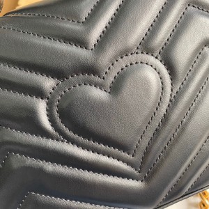 gucci marmont 21x15 cm handle 