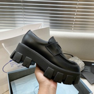 prada shoes 36-41 2 colour 