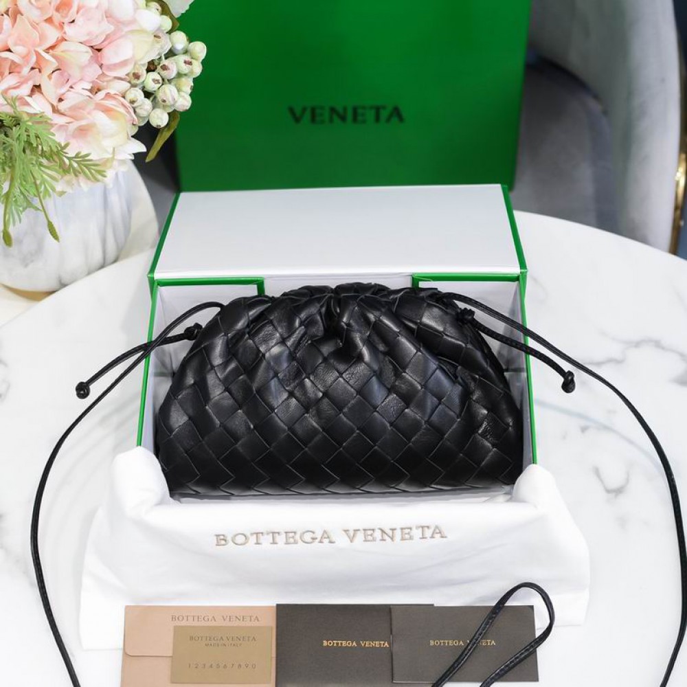 bottega veneta pouch strap 22x12cm Bags