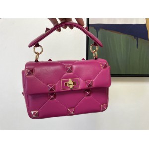 valentino romn stud total 23x16cm all 