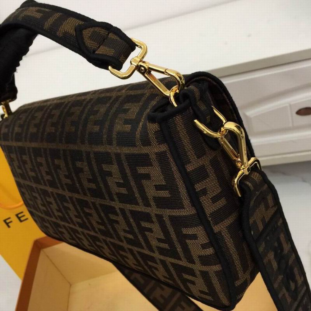 fendi baguette 33x14cm large classic Bags