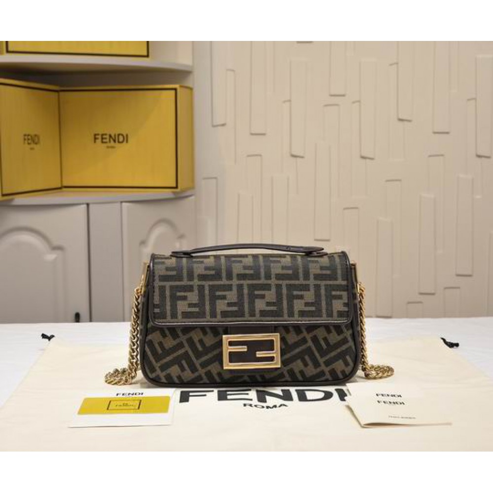 Fendi Baguette 24x14.5x7cm chain Bags