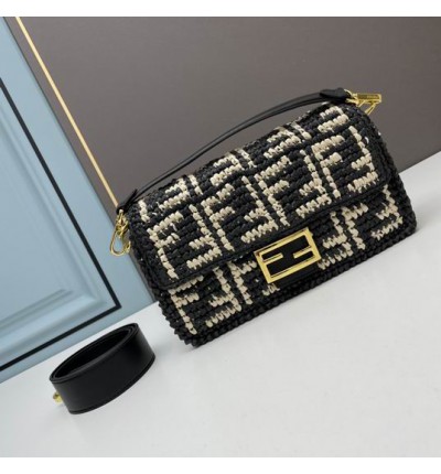 fendi baguette raffia 26x14cm