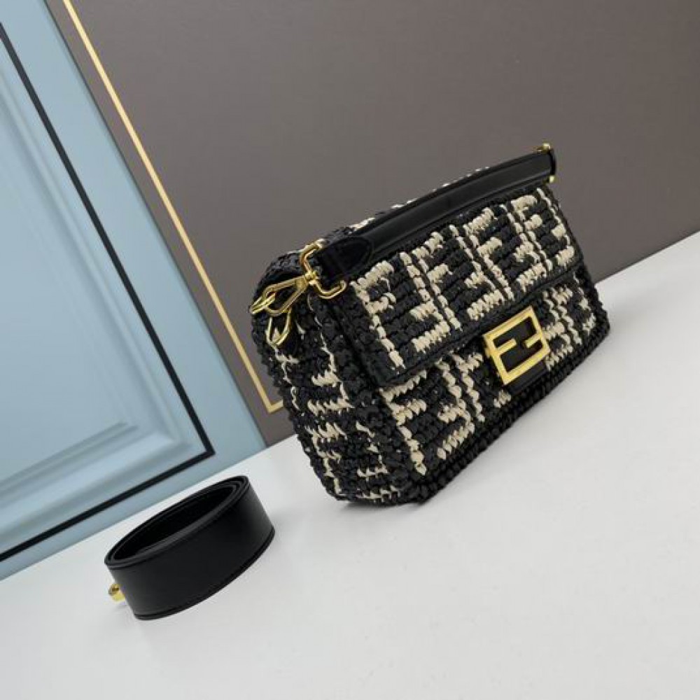fendi baguette raffia 26x14cm Bags
