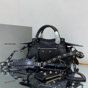 BALENCIAGA NEO CAGOLE 25.9X17.8X11.4m BLACK Bags
