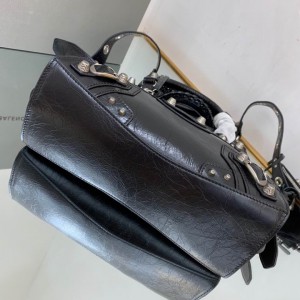BALENCIAGA NEO CAGOLE 25.9X17.8X11.4m BLACK Bags