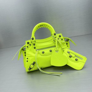 BALENCIAGA NEO CAGOLE 25.9X17.8X11.4cm LIME Bags