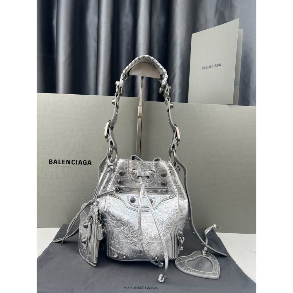 BALENCIAGA BUCKET 19.8X17.8X15CM SILVER Bags