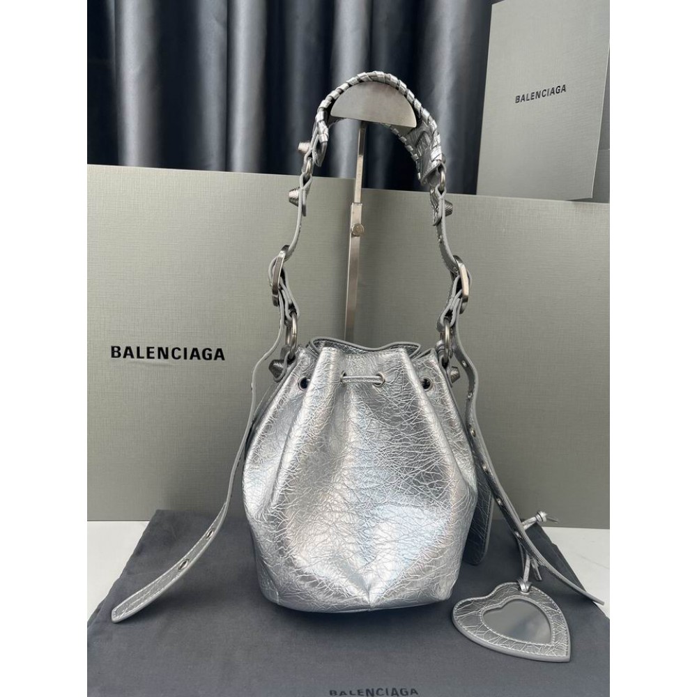 BALENCIAGA BUCKET 19.8X17.8X15CM SILVER Bags