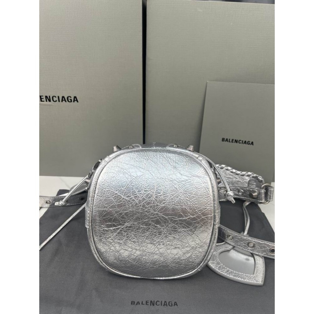 BALENCIAGA BUCKET 19.8X17.8X15CM SILVER Bags