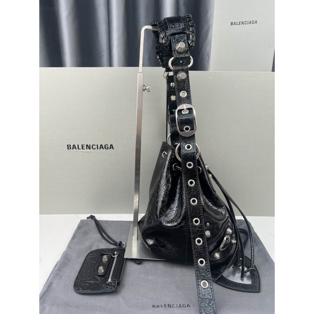 BALENCIAGA BUCKET 19.8X17.8X15CM BLACK Bags