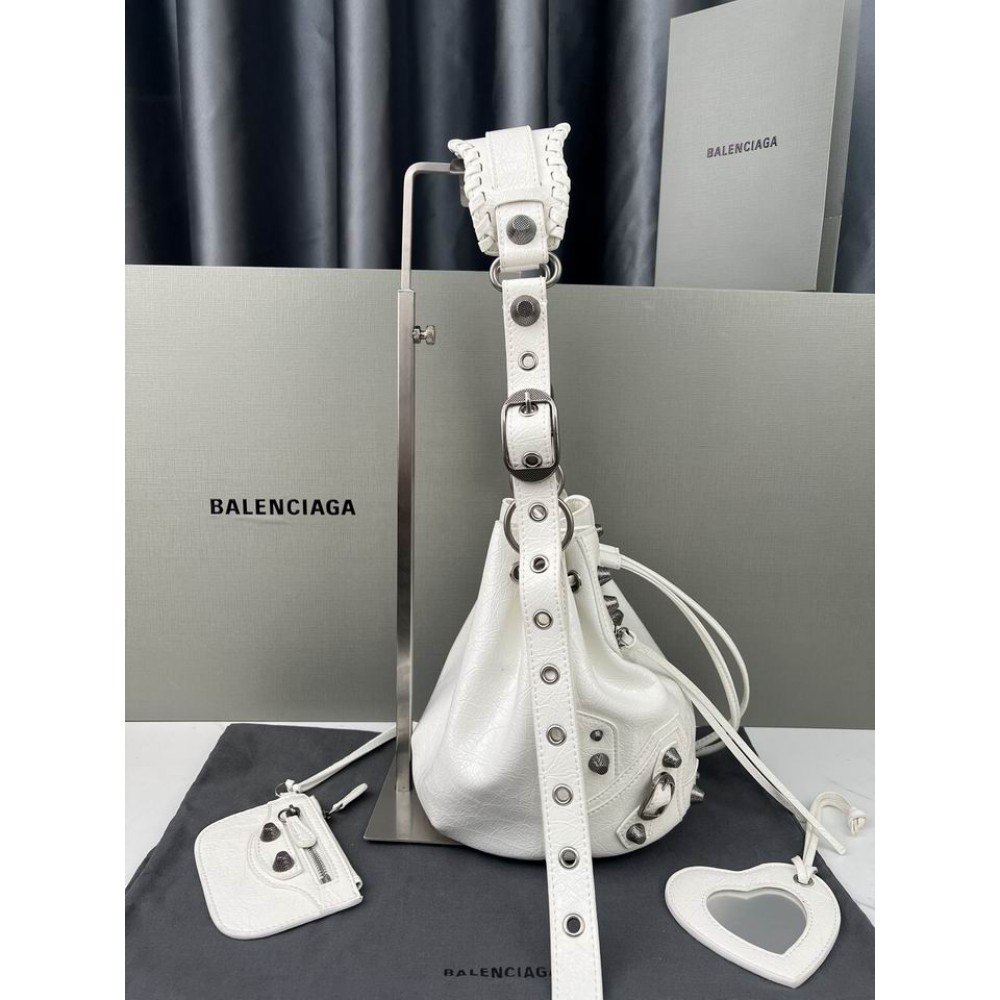 BALENCIAGA BUCKET 19.8X17.8X15CM WHITE Bags