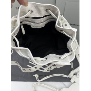 BALENCIAGA BUCKET 19.8X17.8X15CM WHITE Bags